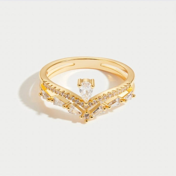 Aura - Élégant Anneau en Cristal