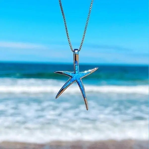 Collier en argent avec pendentif étoile de mer et opale bleue