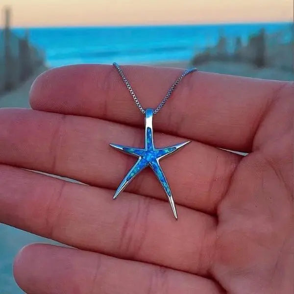 Collier en argent avec pendentif étoile de mer et opale bleue