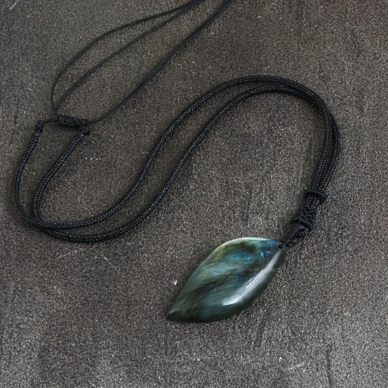 Collier Adelheid en Pierre de Lune