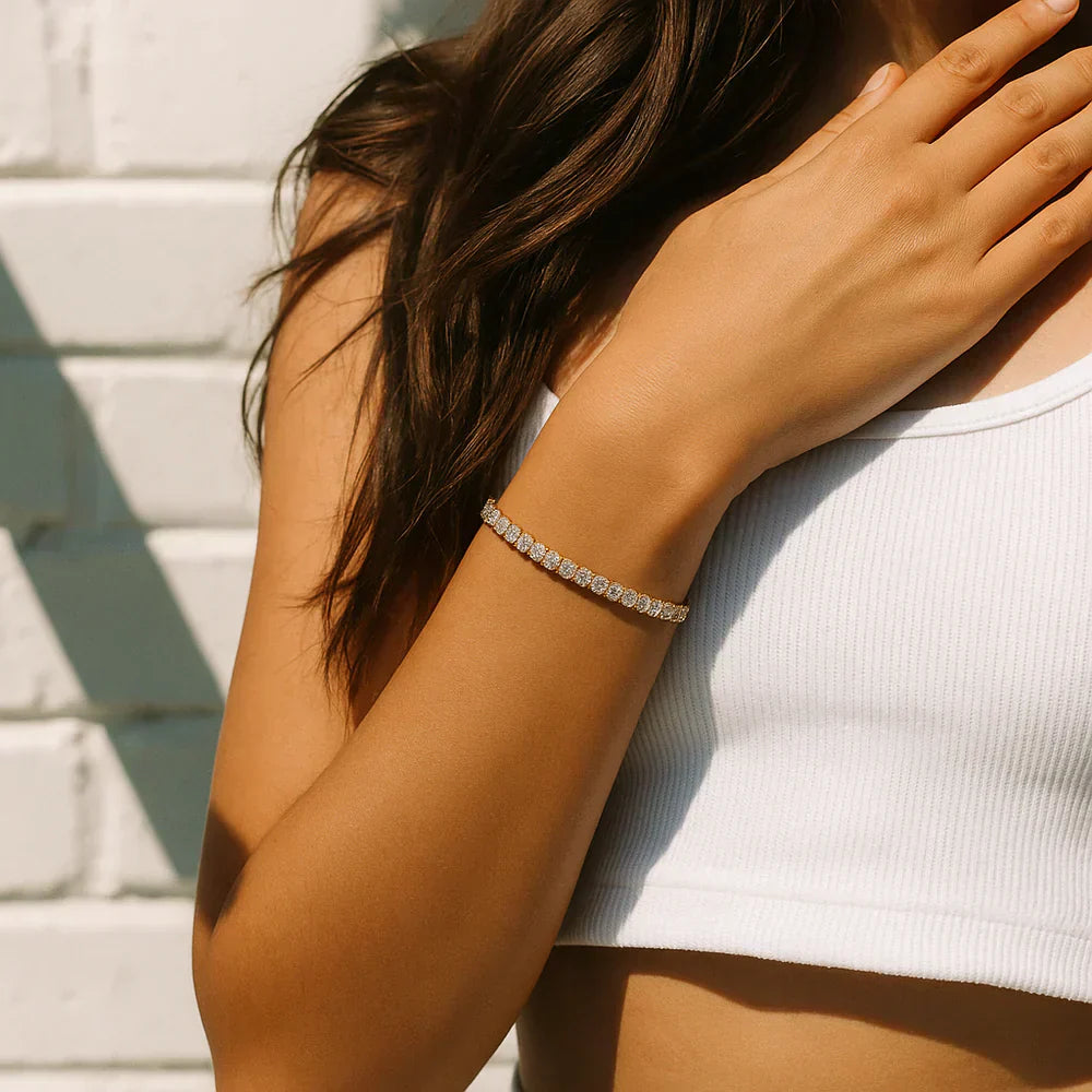 Bracelet en plaqué or avec moissanite - Style tennis