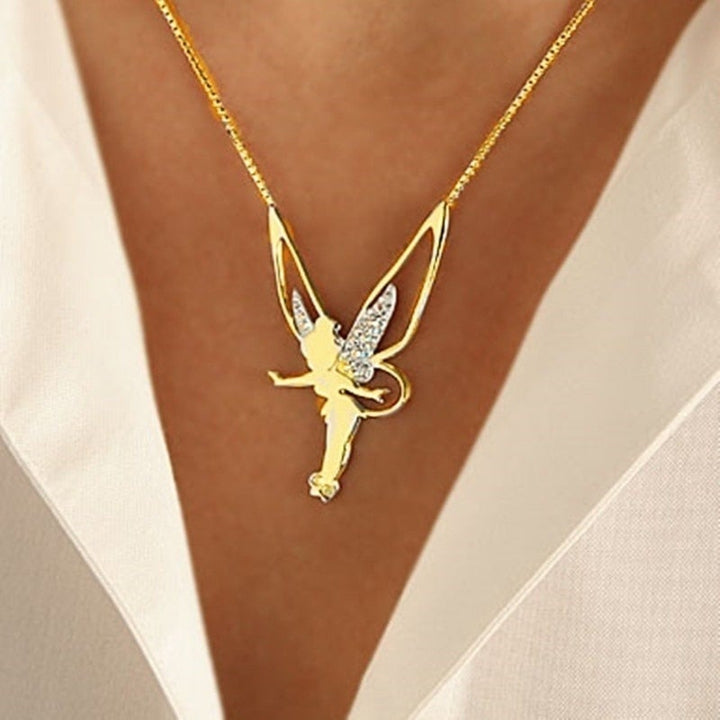 Collier en or avec pendentif fée