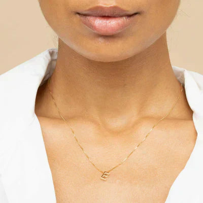 Collier Personnalisé avec Initiale Amoureuse