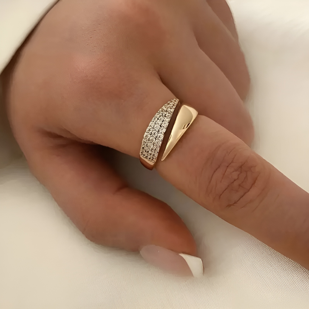 Julie | Élégante Bague Haven