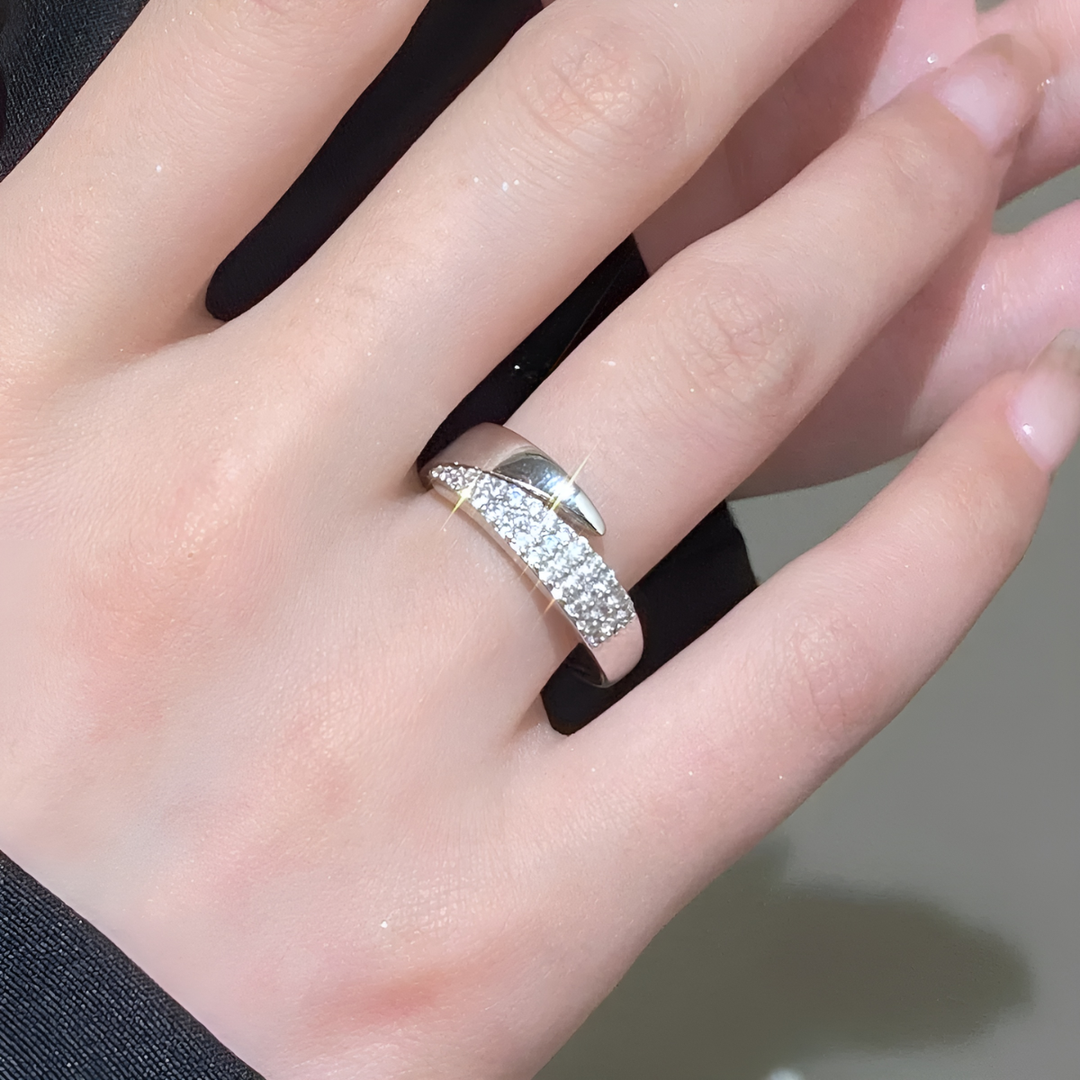 Julie | Élégante Bague Haven