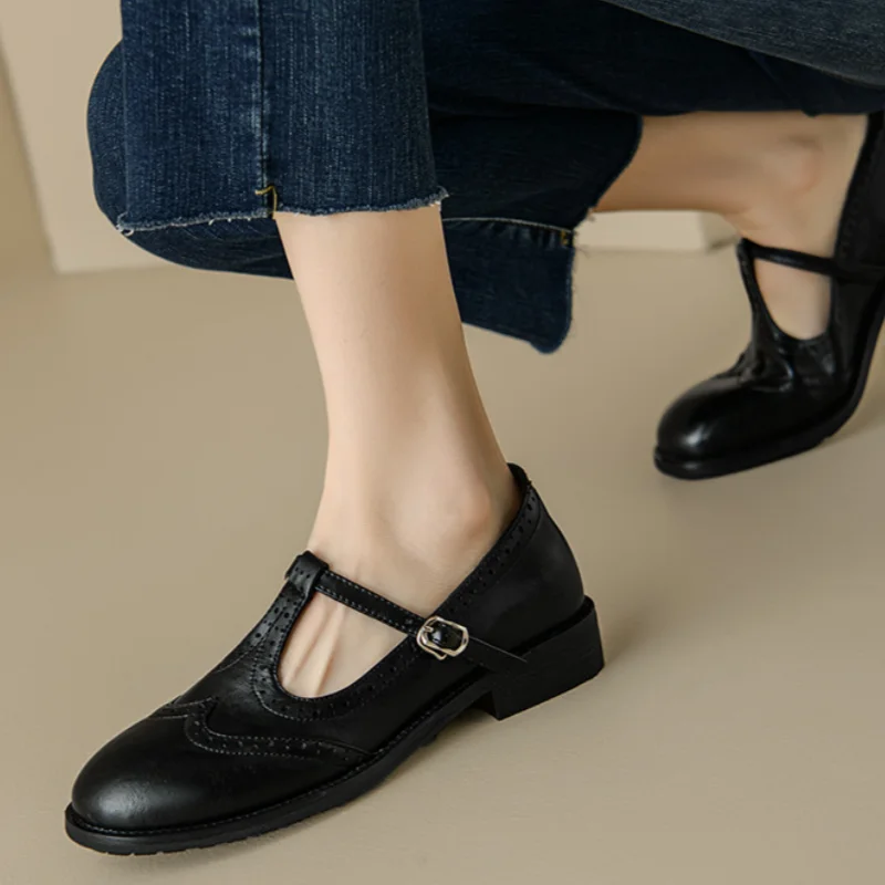 Élégantes Mary Jane avec T-Strap