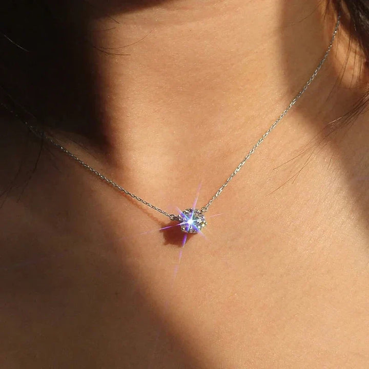 Collier Élégant avec Cristal en Solitaire