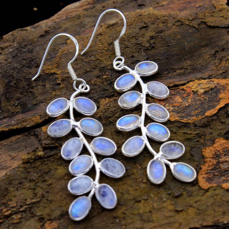 Élégantes Boucles d'Oreilles en Pierre de Lune