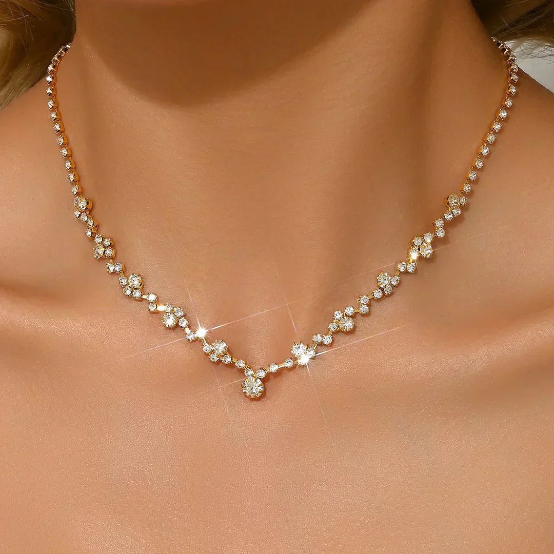 Élégant collier de mariage orné de diamants