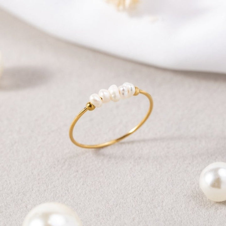 Grace - Bague en perles naturelles