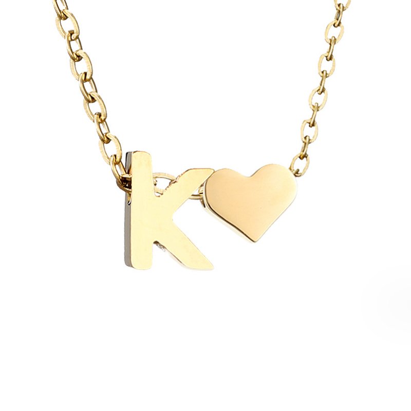 Collier classique avec initiales et pendentif cœur