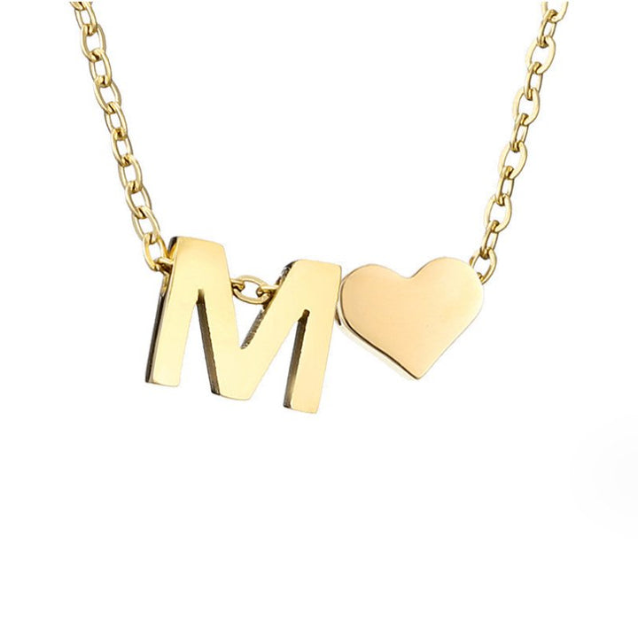 Collier Intemporel avec Pendentif en Forme de Cœur et Initiale