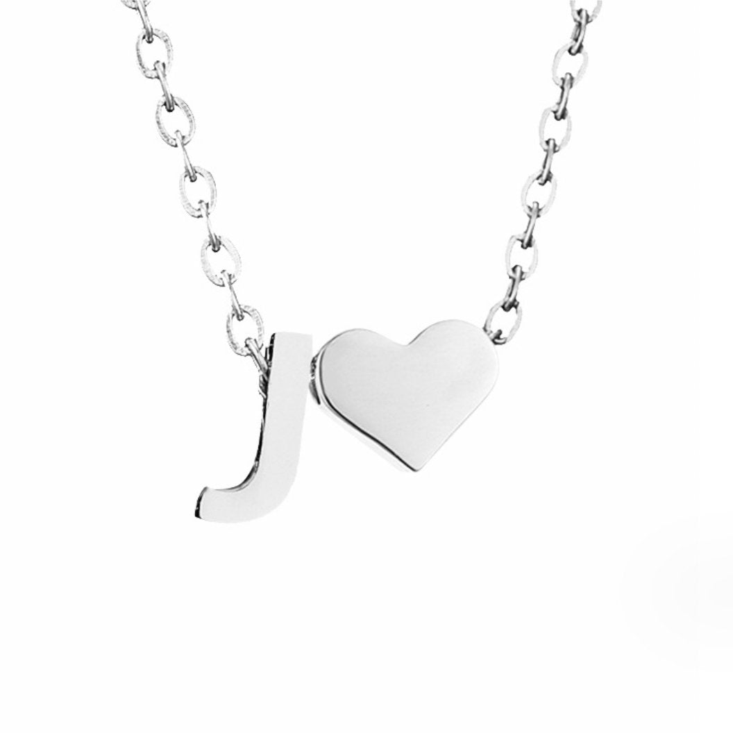 Collier classique avec initiales et pendentif cœur