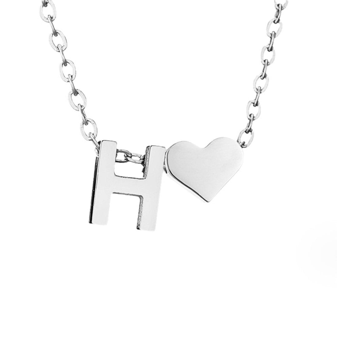 Collier classique avec initiales et pendentif cœur