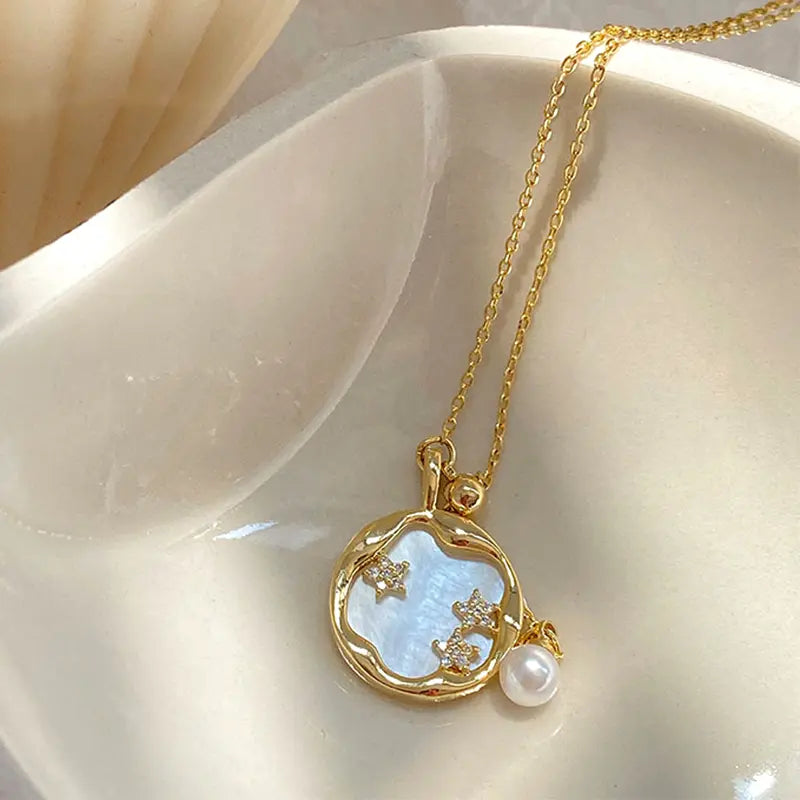 Collier en Or avec Pierre de Lune et Perles