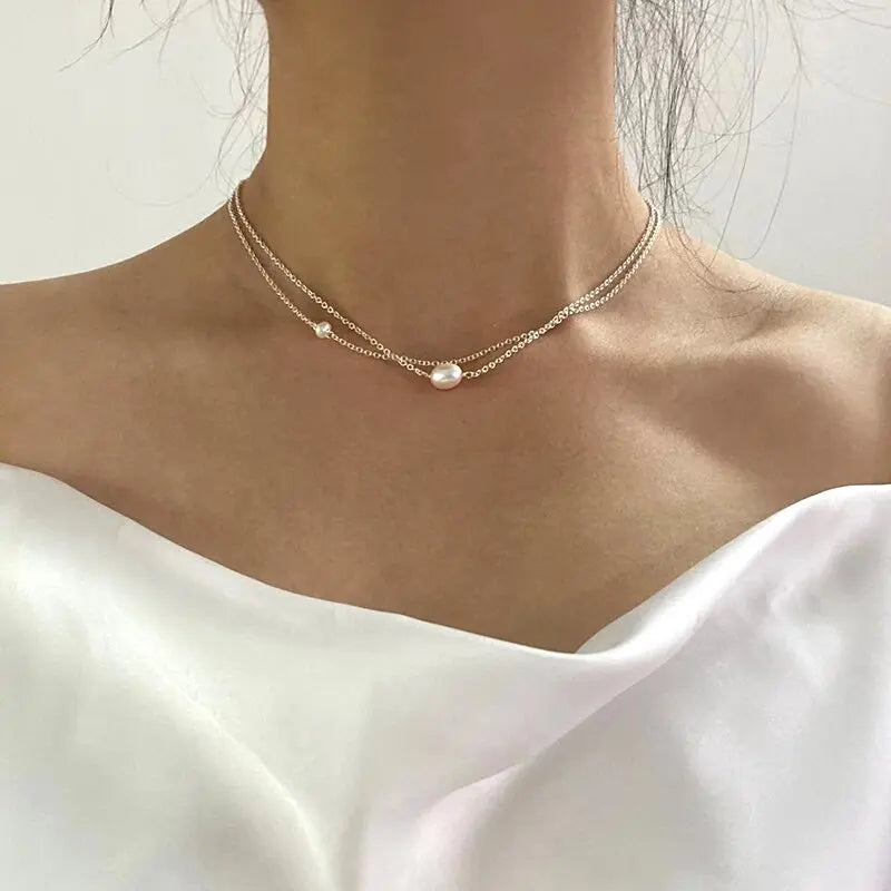 Collier élégant en perles d'eau douce