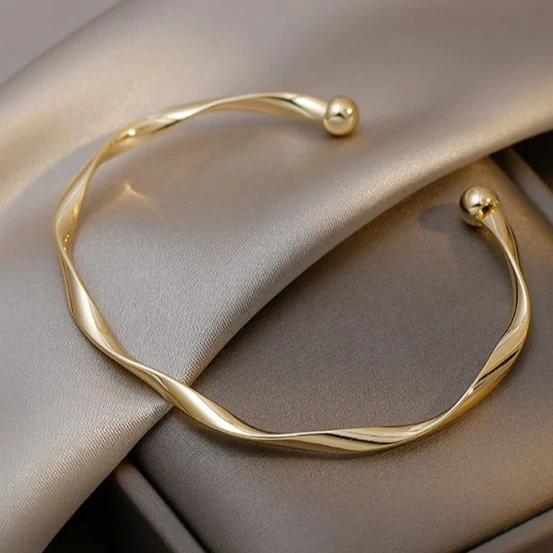 Bracelet raffiné en or