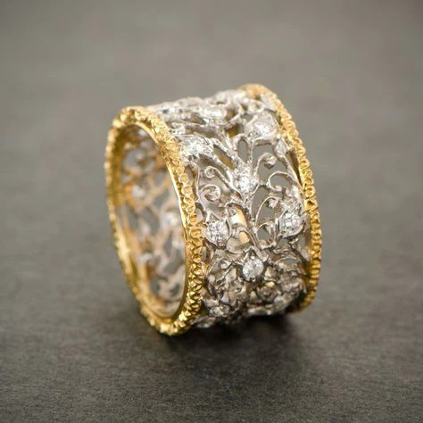 Mika - Bague vintage ornée de motifs de lierre et de zircon cubique