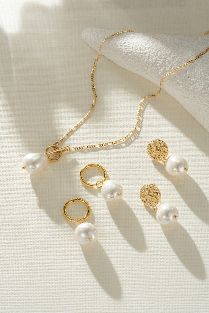 Collier Chic avec Perle Dorée